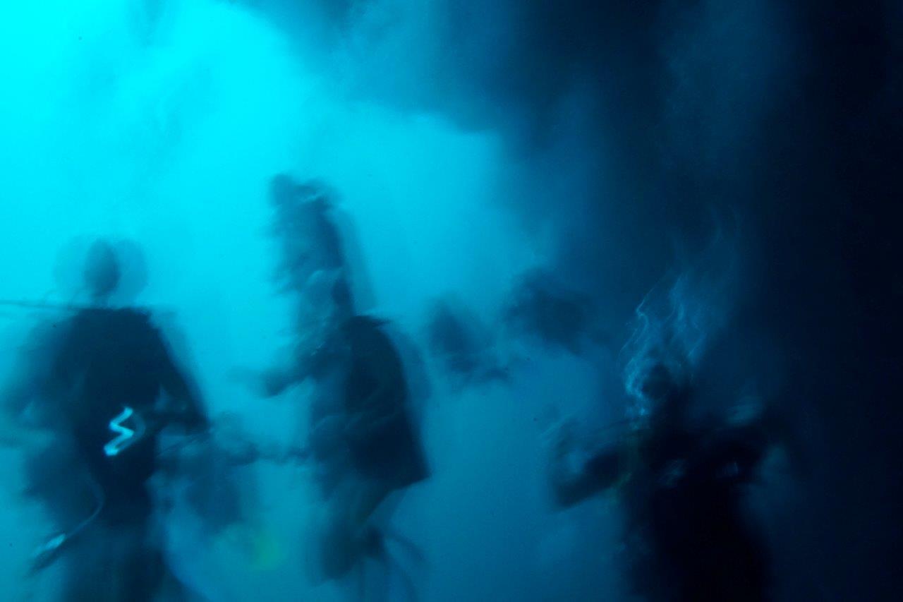 great blue hole diving belize