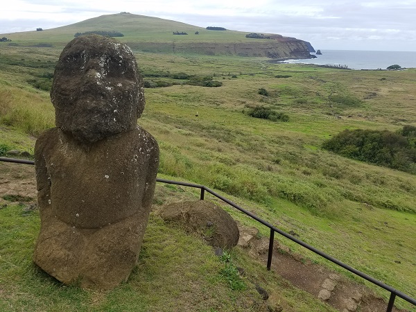 female moai